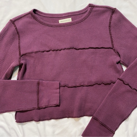 NWOT Urban Outfitters Exposed Seam Waffle Knit Long Sleeve Crop Top - Picture 2 of 6